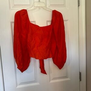 Express tie back puff sleeve crop top